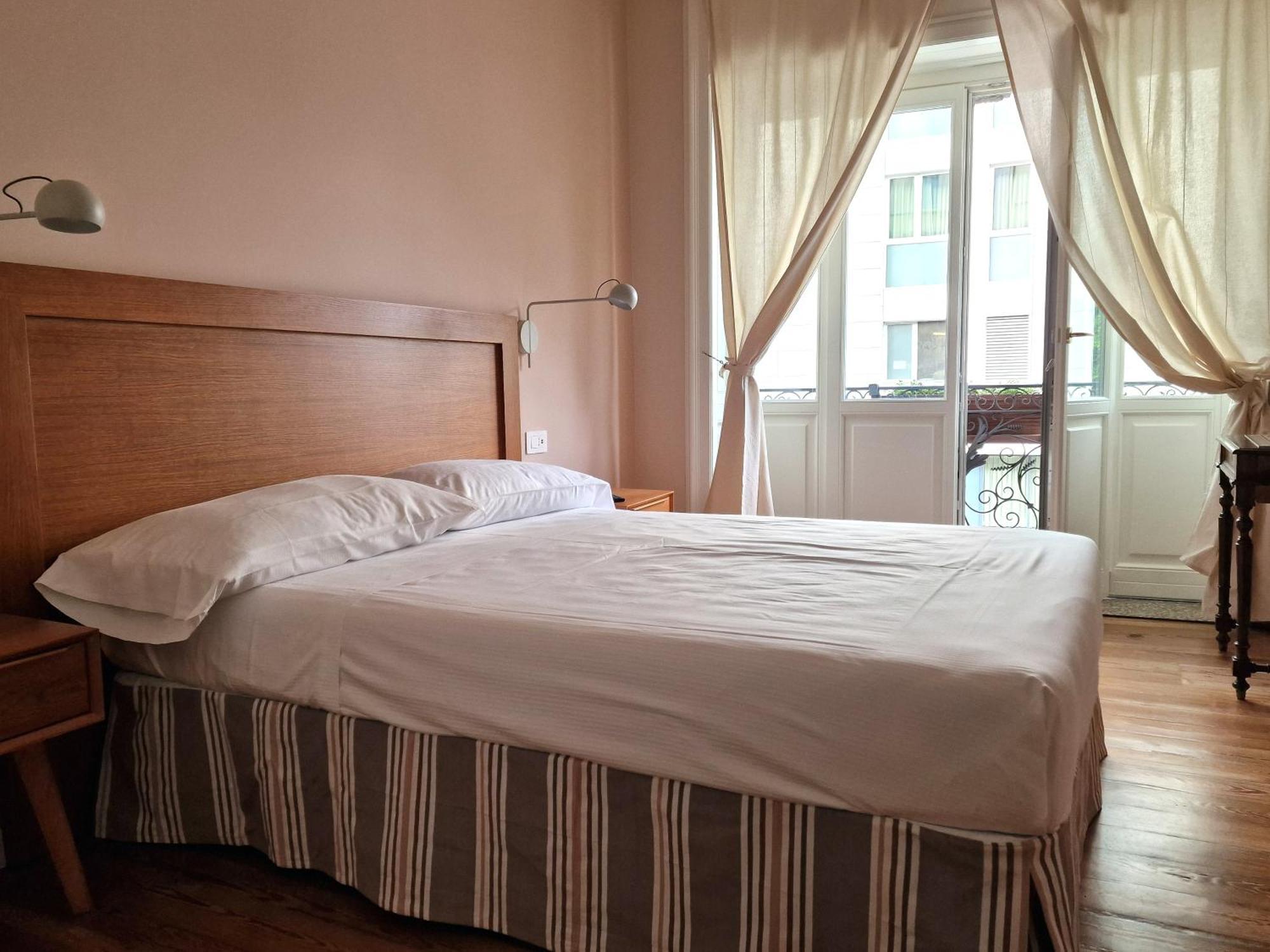 B&B Residenza Cavour Комо Экстерьер фото