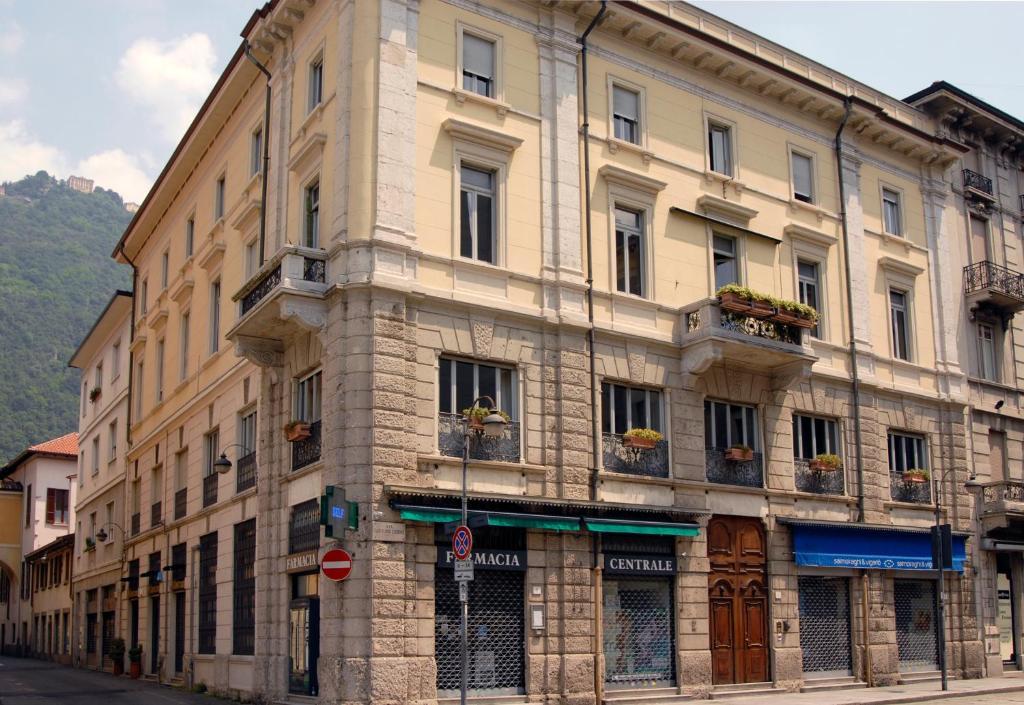 B&B Residenza Cavour Комо Экстерьер фото