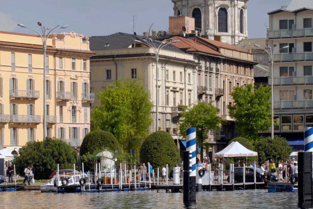 B&B Residenza Cavour Комо Экстерьер фото