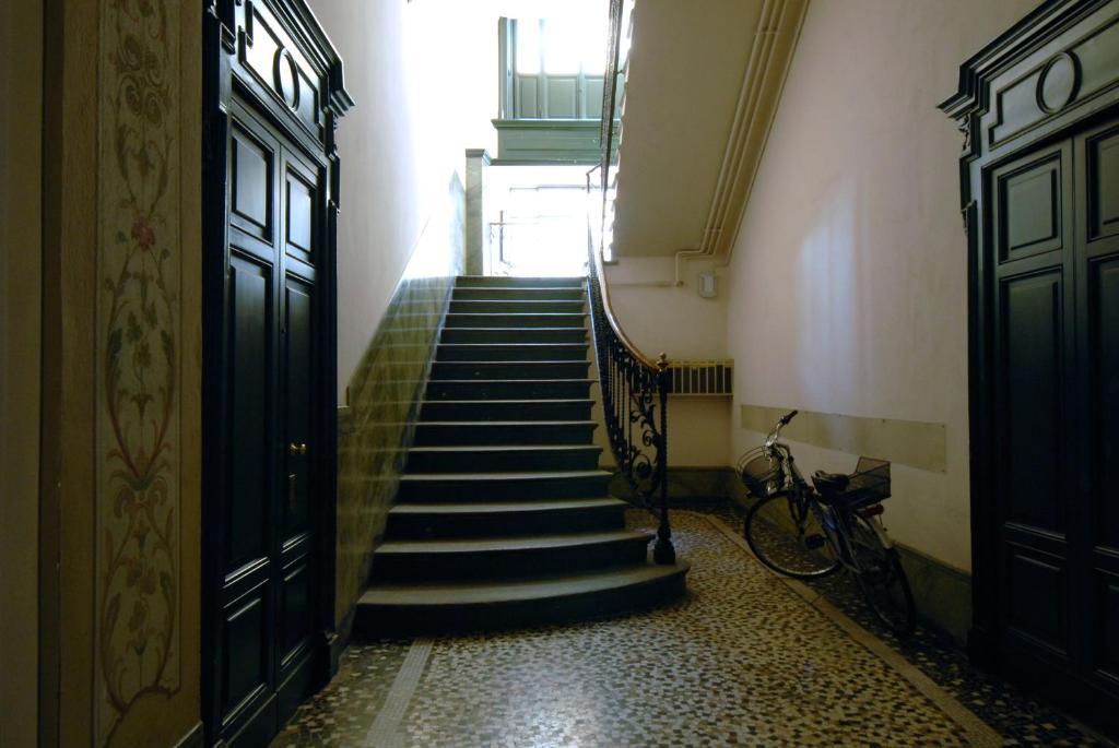 B&B Residenza Cavour Комо Экстерьер фото